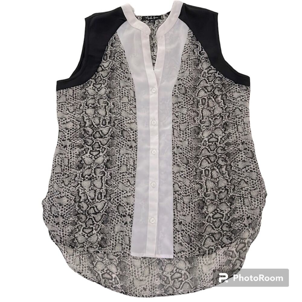 Snake-skin inspired sleeveless top - M